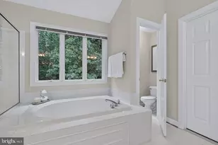 12815 Doe Ln, Darnestown, MD 20878 - Photo 41