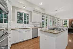 12815 Doe Ln, Darnestown, MD 20878 - Photo 13