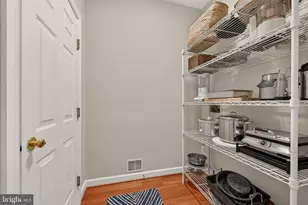 12815 Doe Ln, Darnestown, MD 20878 - Photo 31