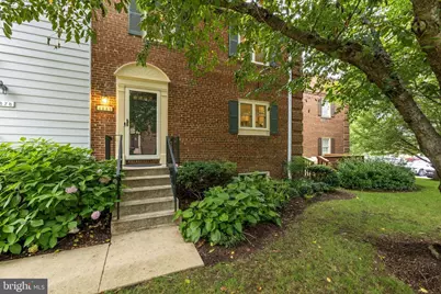 4880 Chevy Chase Drive #133, Chevy Chase, MD 20815 - Photo 3