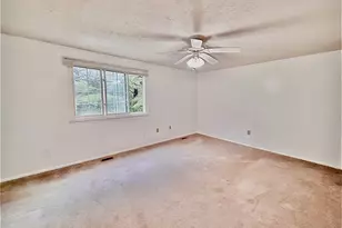 11 Dufief Ct, North Potomac, MD 20878 - Photo 9
