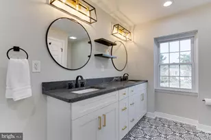 8156 Buckspark Ln E, Potomac, MD 20854 - Photo 17