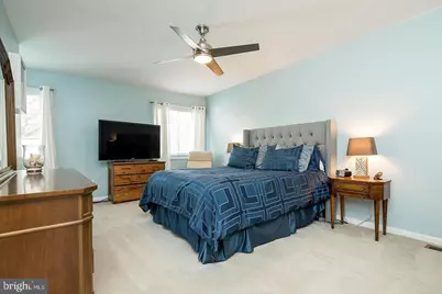 20742 Highland Hall Drive, Montgomery Village, MD 20886 - Photo 15