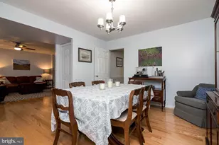 20742 Highland Hall Dr, Montgomery Village, MD 20886 - Photo 13