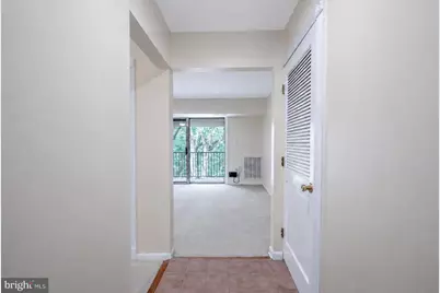 872 College Parkway #301, Rockville, MD 20850 - Photo 3