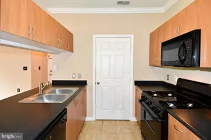 13502 Derry Glen Ct, Germantown, MD 20874 - Photo 11