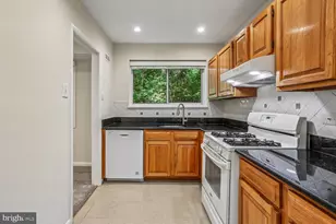 10507 Weymouth St, Bethesda, MD 20814 - Photo 19