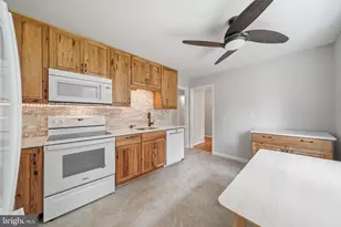 122 E Deer Park Dr, Gaithersburg, MD 20877 - Photo 9