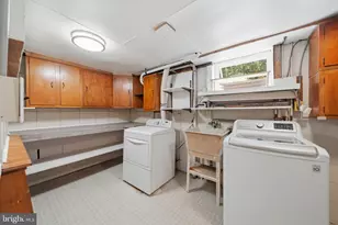 122 E Deer Park Dr, Gaithersburg, MD 20877 - Photo 35