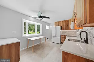 122 E Deer Park Dr, Gaithersburg, MD 20877 - Photo 13