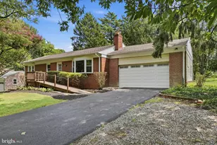 122 E Deer Park Dr, Gaithersburg, MD 20877 - Photo 1