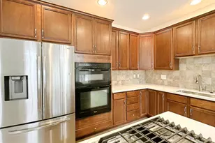 8201 Castanea Ln, Derwood, MD 20855 - Photo 13