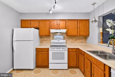 19704 Teakwood Circle #74, Germantown, MD 20874 - Photo 3