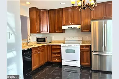 10903 Tuckerman Hill Lane, Potomac, MD 20854 - Photo 5