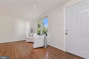 10606 Tuppence Ct, Rockville, MD 20850 - Photo 3