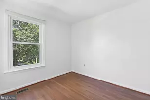 10606 Tuppence Ct, Rockville, MD 20850 - Photo 7