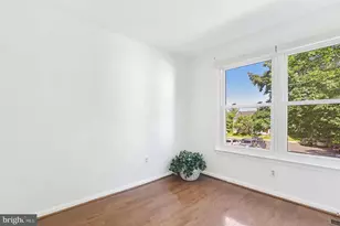 10606 Tuppence Ct, Rockville, MD 20850 - Photo 5