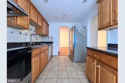 19229 Staleybridge Road, Germantown, MD 20876 - Photo 9