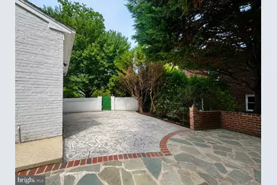 8201 Larry Place, Chevy Chase, MD 20815 - Photo 21