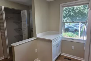 19136 Partridge Wood Dr, Germantown, MD 20874 - Photo 11