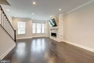 10326 Grosvenor Pl, North Bethesda, MD 20852 - Photo 11