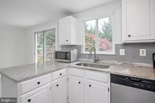 10805 Sir Barton Cir, Damascus, MD 20872 - Photo 7