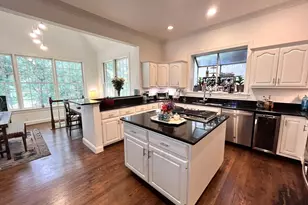 7809 Fox Gate Ct, Bethesda, MD 20817 - Photo 3