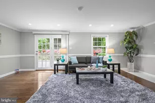9725 Lookout Pl, Gaithersburg, MD 20886 - Photo 11