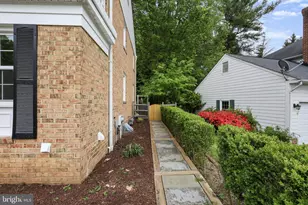 9725 Lookout Pl, Gaithersburg, MD 20886 - Photo 75