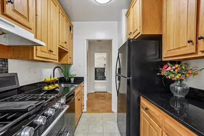 10500 Rockville Pike #122, North Bethesda, MD 20852 - Photo 9