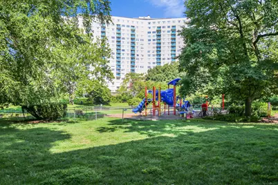 10500 Rockville Pike #122, North Bethesda, MD 20852 - Photo 31