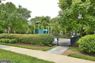 50 Timber Rock Rd, Gaithersburg, MD 20878 - Photo 37