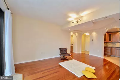 4242 E West Highway #1114, Chevy Chase, MD 20815 - Photo 11