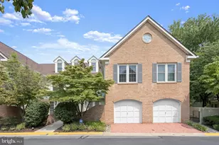 10833 Luxberry Dr, Rockville, MD 20852 - Photo 1