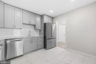 11400 Strand Dr, Rockville, MD 20852 - Photo 3