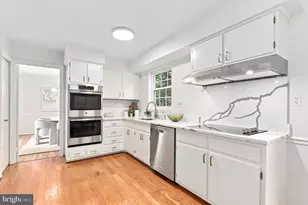 11006 Old Coach Rd, Potomac, MD 20854 - Photo 13