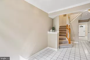 9803 Tiffany Hill Ct, Bethesda, MD 20814 - Photo 5