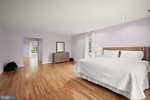 9809 Hall Rd, Potomac, MD 20854 - Photo 25
