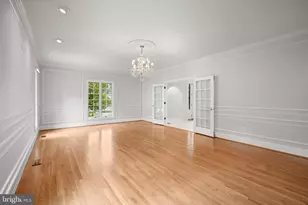 9809 Hall Rd, Potomac, MD 20854 - Photo 7