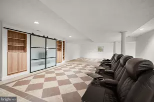 9809 Hall Rd, Potomac, MD 20854 - Photo 47