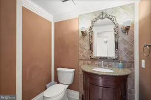 9809 Hall Rd, Potomac, MD 20854 - Photo 23