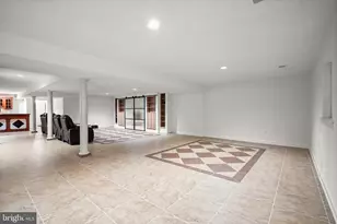 9809 Hall Rd, Potomac, MD 20854 - Photo 45