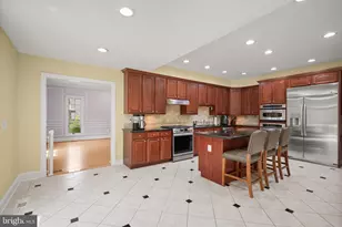 9809 Hall Rd, Potomac, MD 20854 - Photo 11