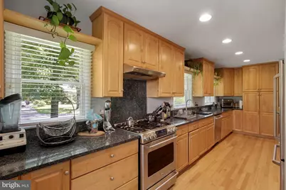 9504 Wadsworth Drive, Bethesda, MD 20817 - Photo 13