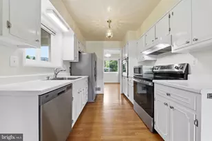 11601 Gowrie Ct, Potomac, MD 20854 - Photo 13