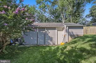 13105 Hallet Ct, Rockville, MD 20853 - Photo 37