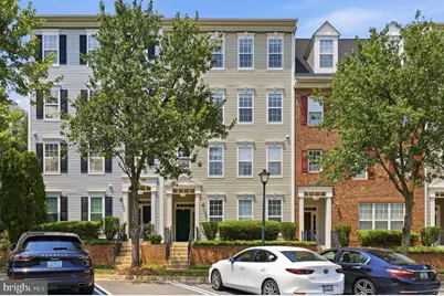152 Mill Green Avenue #200, Gaithersburg, MD 20878 - Photo 1