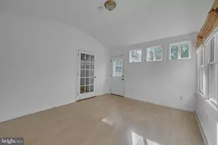 19130 Dowden Cir, Poolesville, MD 20837 - Photo 17