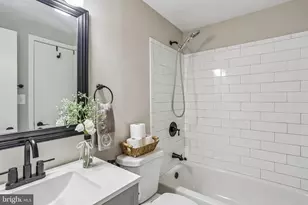 9705 Hellingly Pl, Gaithersburg, MD 20886 - Photo 19