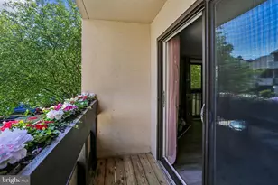 9705 Hellingly Pl, Gaithersburg, MD 20886 - Photo 13